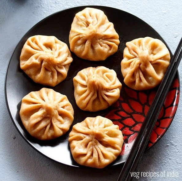 Momos